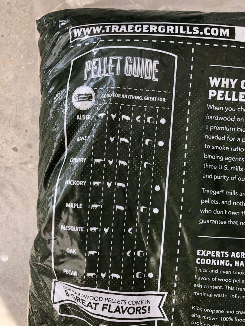 Traeger Grills PEL310 Oak 100 AllNatural Hardwood Pellets Grill