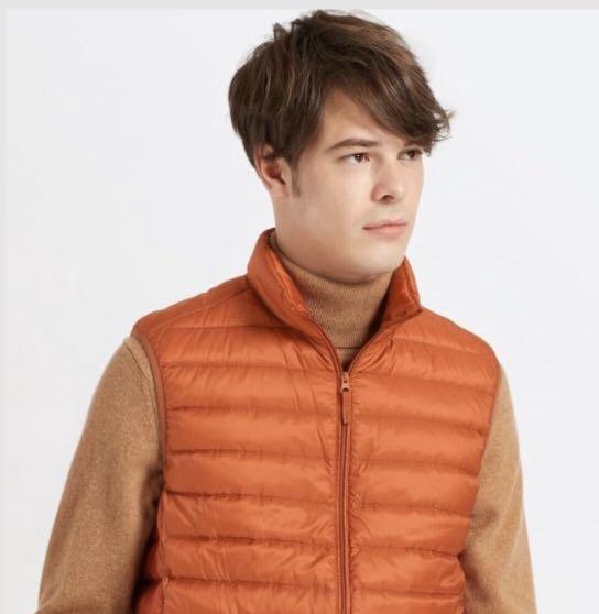 Uniqlo top orange vest