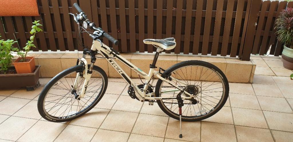 Used trek 820 mountain bike top