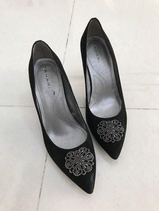 Tahari shoes (US brand) size 7