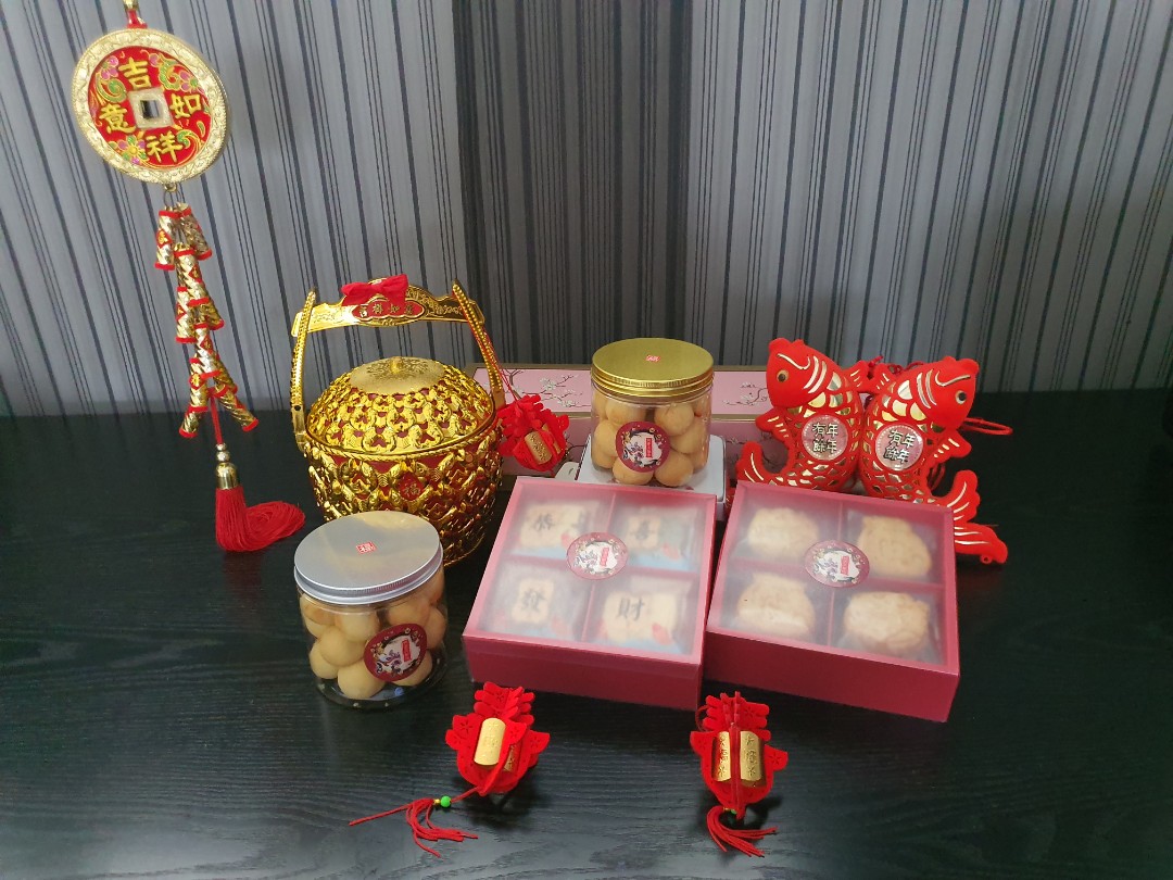 Chinese New Year Cny Handmade Homemade Cookies Pineapple Tarts Gift Boxes Food Drinks Baked Goods On Carousell
