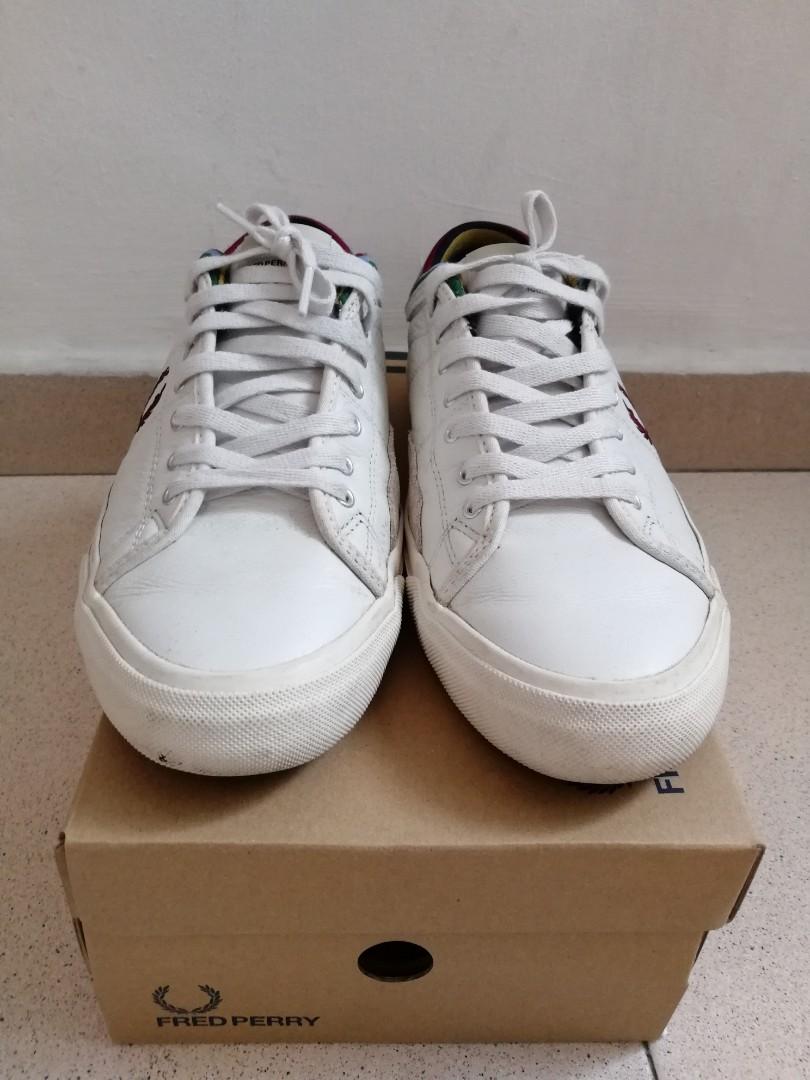 Fred perry kendrick deals leather plimsolls in white