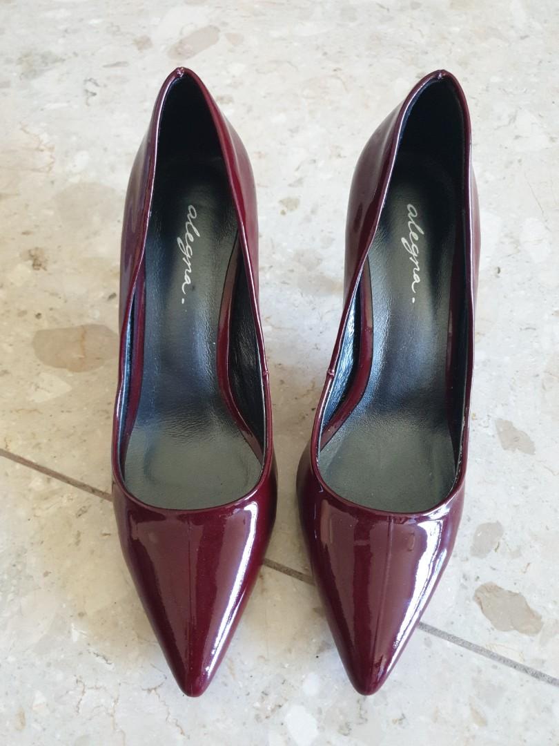 Deep red heels hotsell