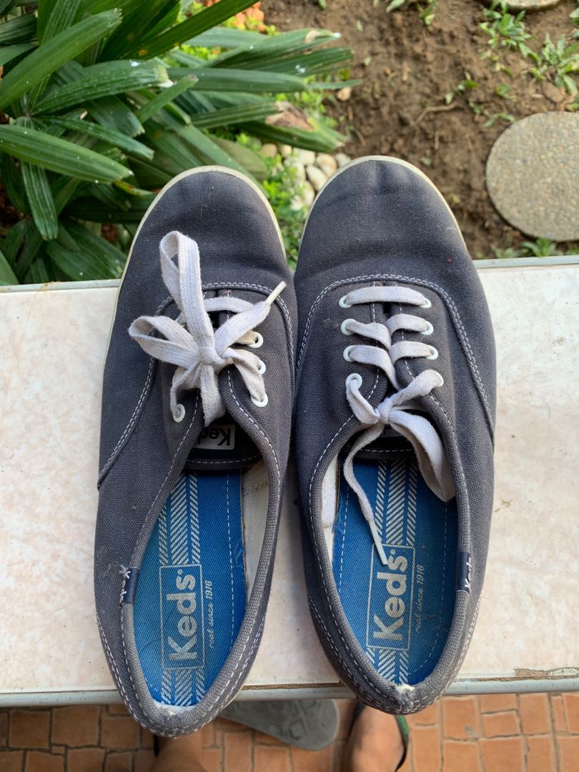 keds navy blue sneakers