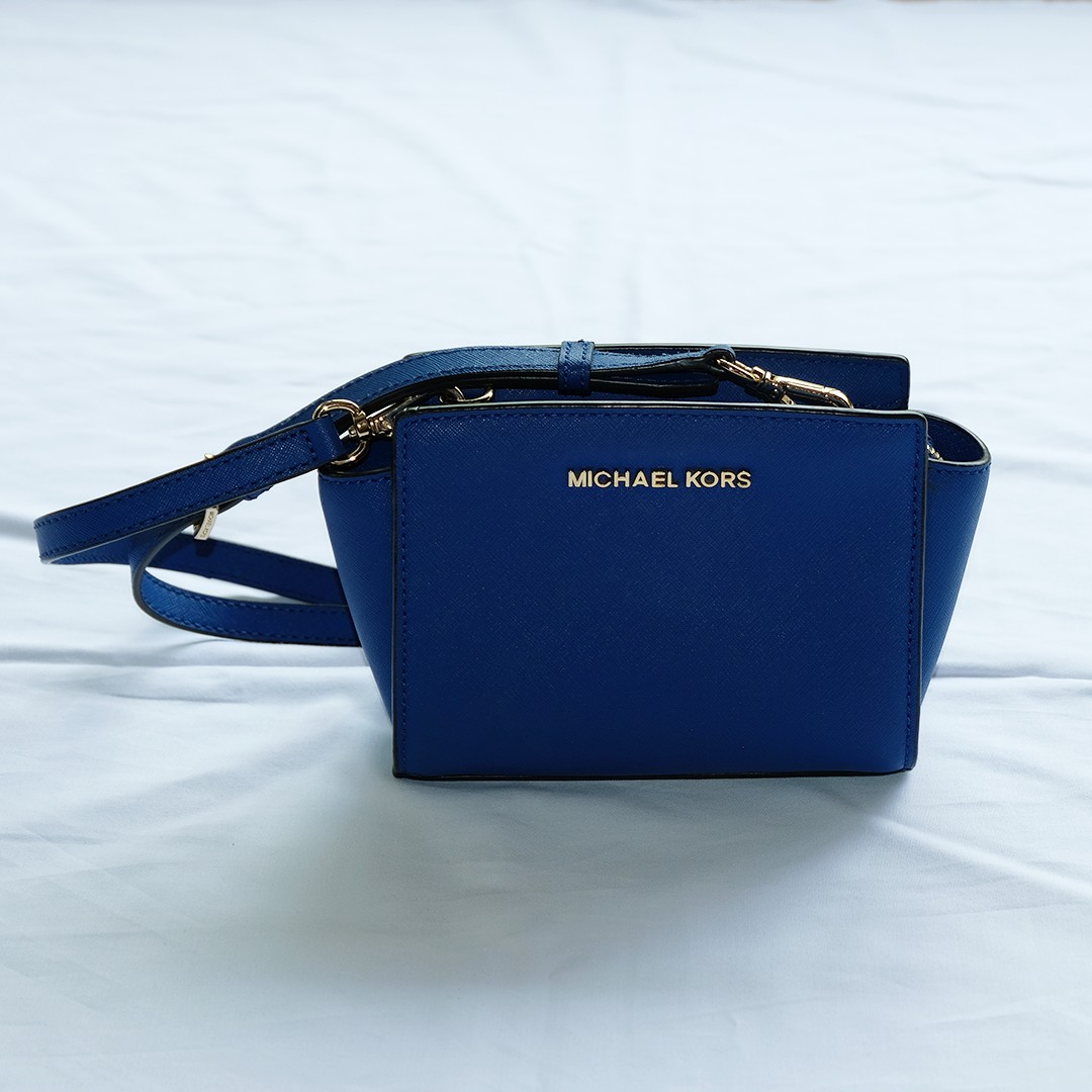 MICHAEL KORS Electric Blue Selma Mini Sling Bag Women s Fashion