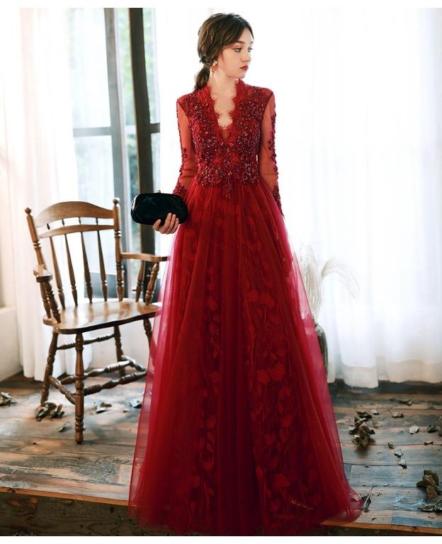 Red full sleeve gown outlet
