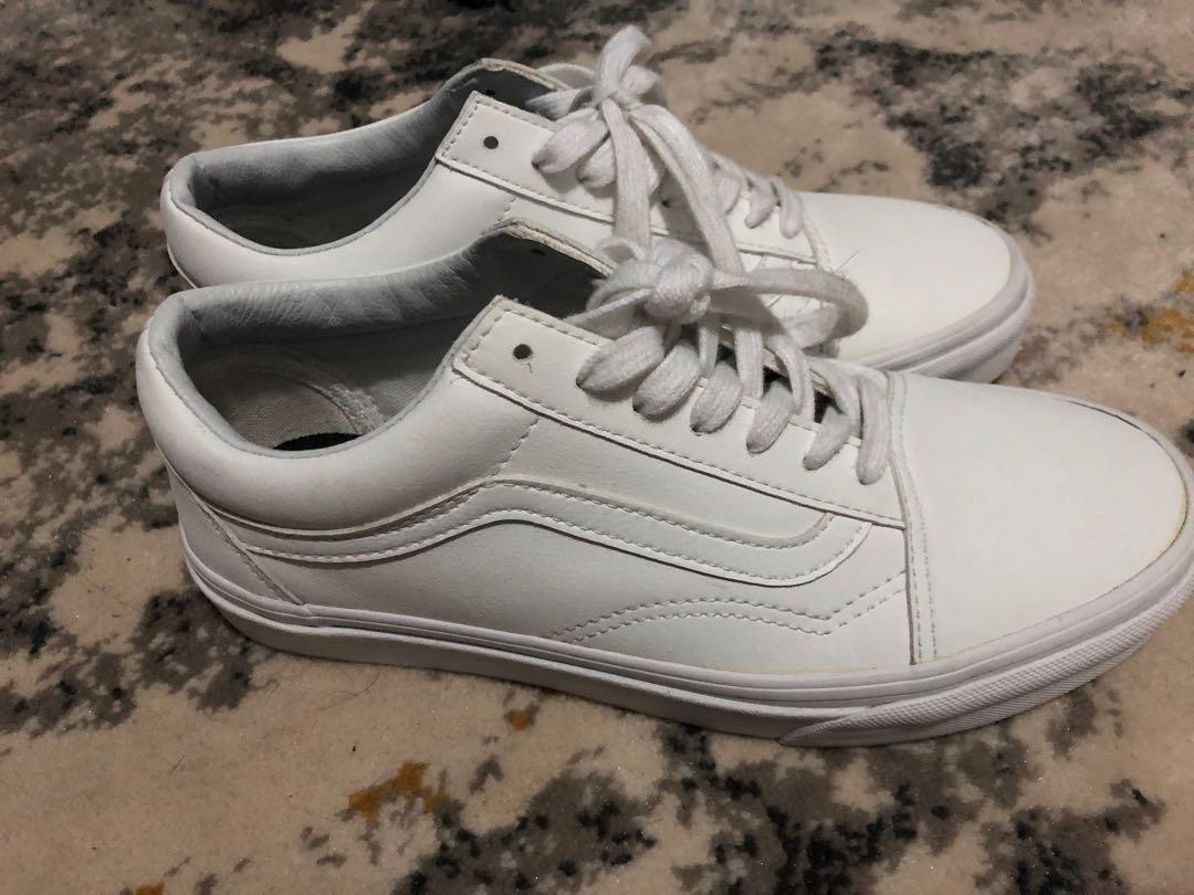 White leather vans 2024 old skool mens