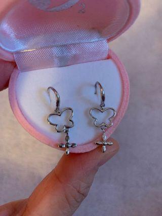 *NEW* Silver Heart Earrings