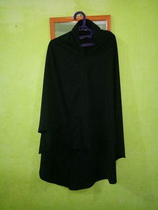 Jilbab syar'i hitam