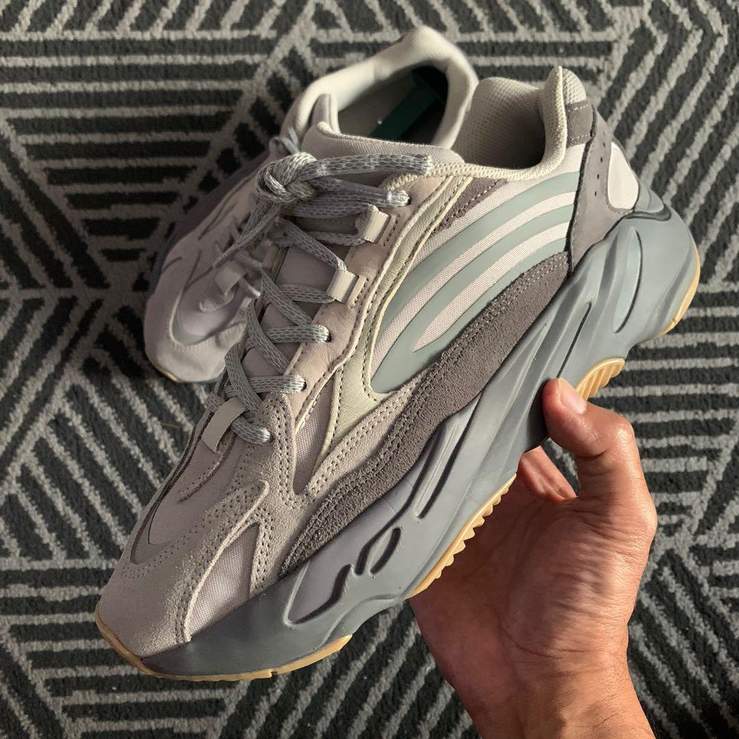 yeezy boost 700 tephra