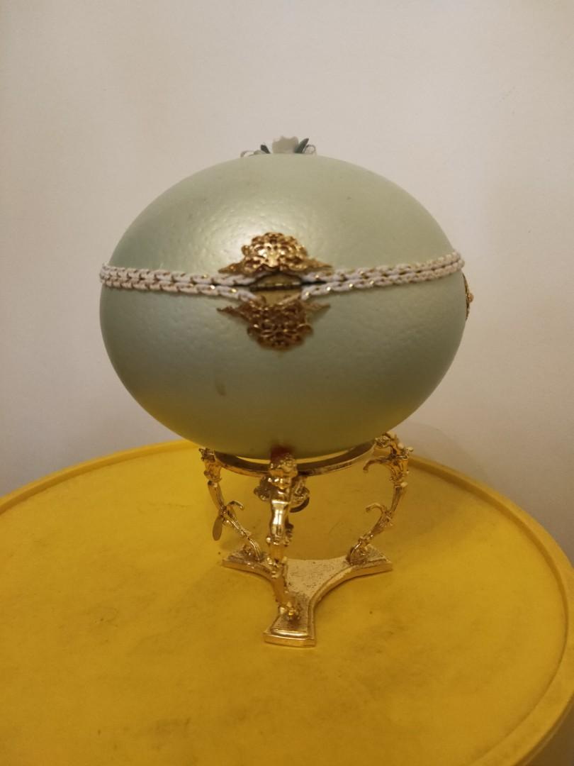 Beautiful Jewellery real Ostrich egg display, Everything Else on Carousell