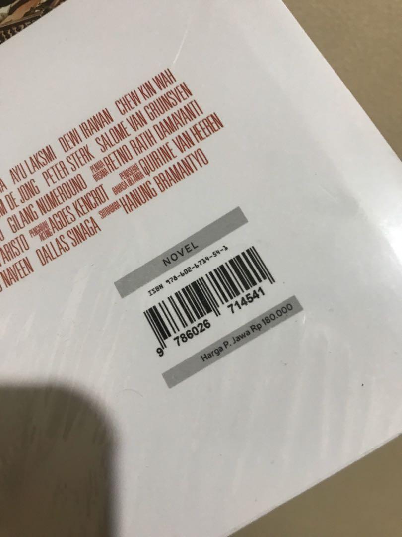 Buku Fotografi Film Bumi Manusia Iqbaal Ramadhan, Buku & Alat ...