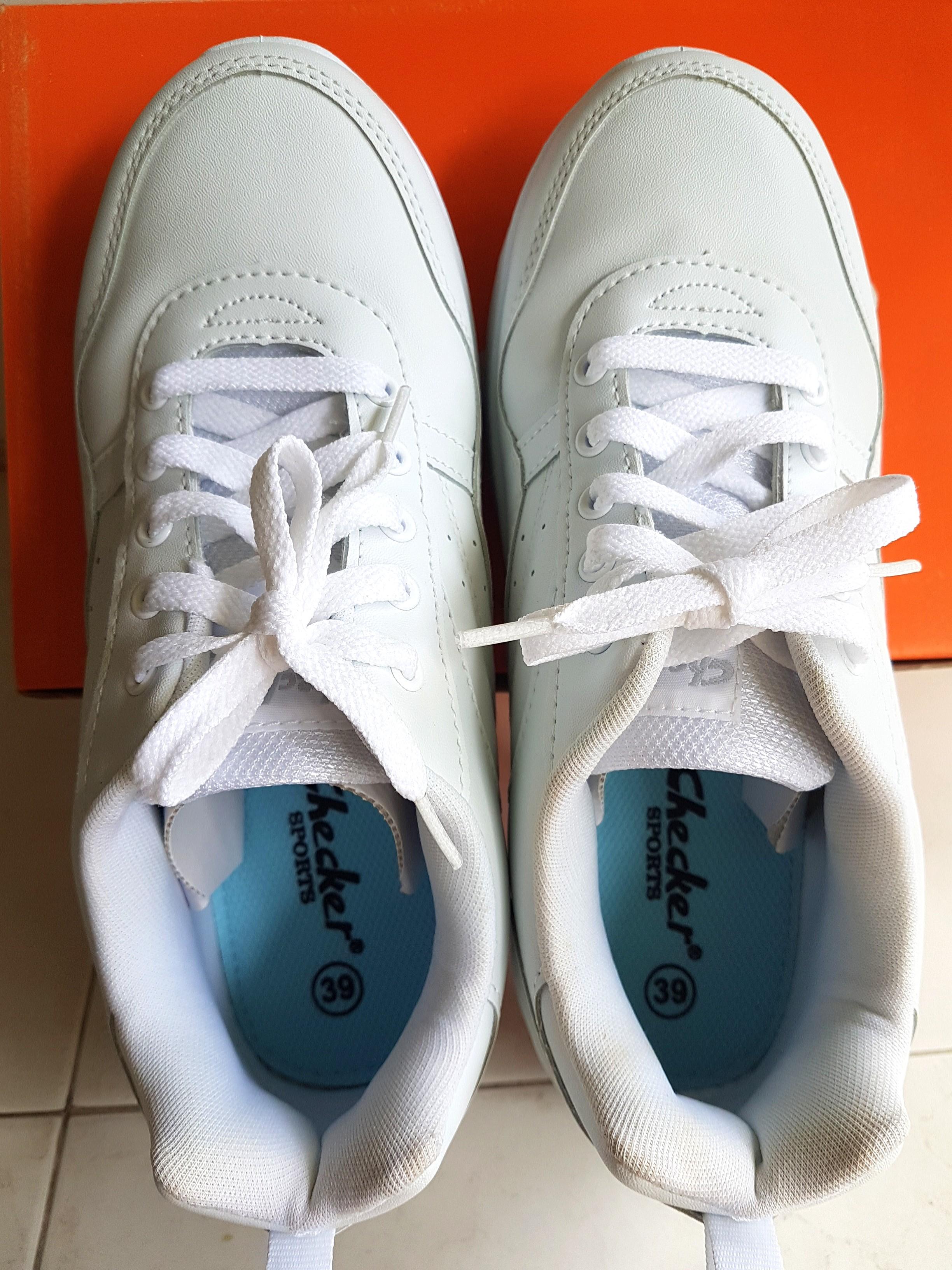 Checker Sports School Shoes White Size 39 Everything Else on