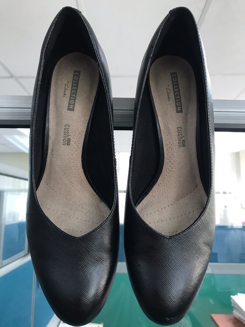 clarks strappy heels