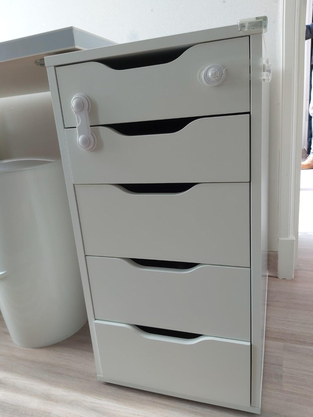 Ikea Alex/Linnmon computer desk with drawers, 傢俬＆家居, 傢俬, 書櫃、櫃子及架