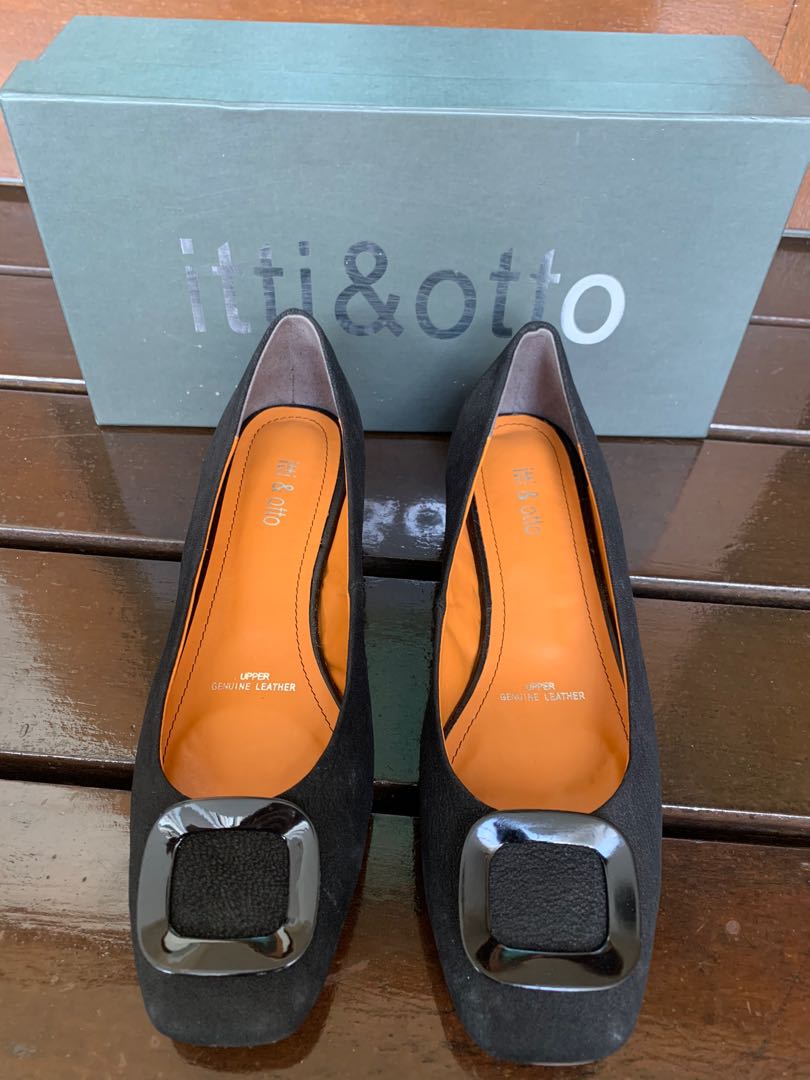Itti Otto black low heel shoes, Women's Fashion, Footwear, Heels on ...