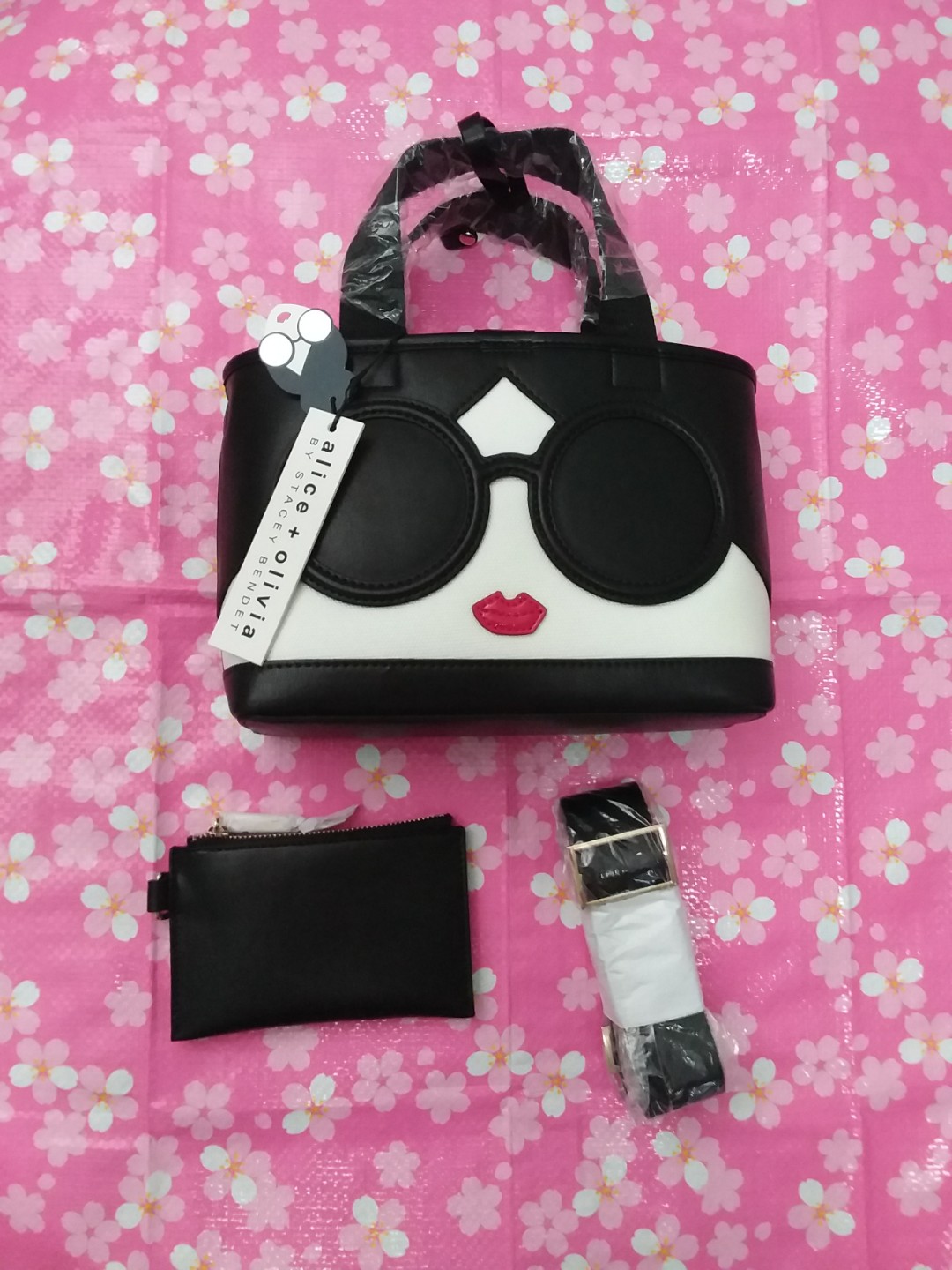Alice and olivia tote online