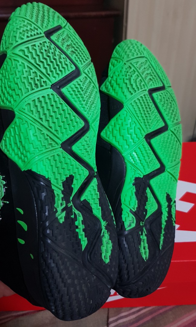 Kyrie 4 halloween best sale size 7