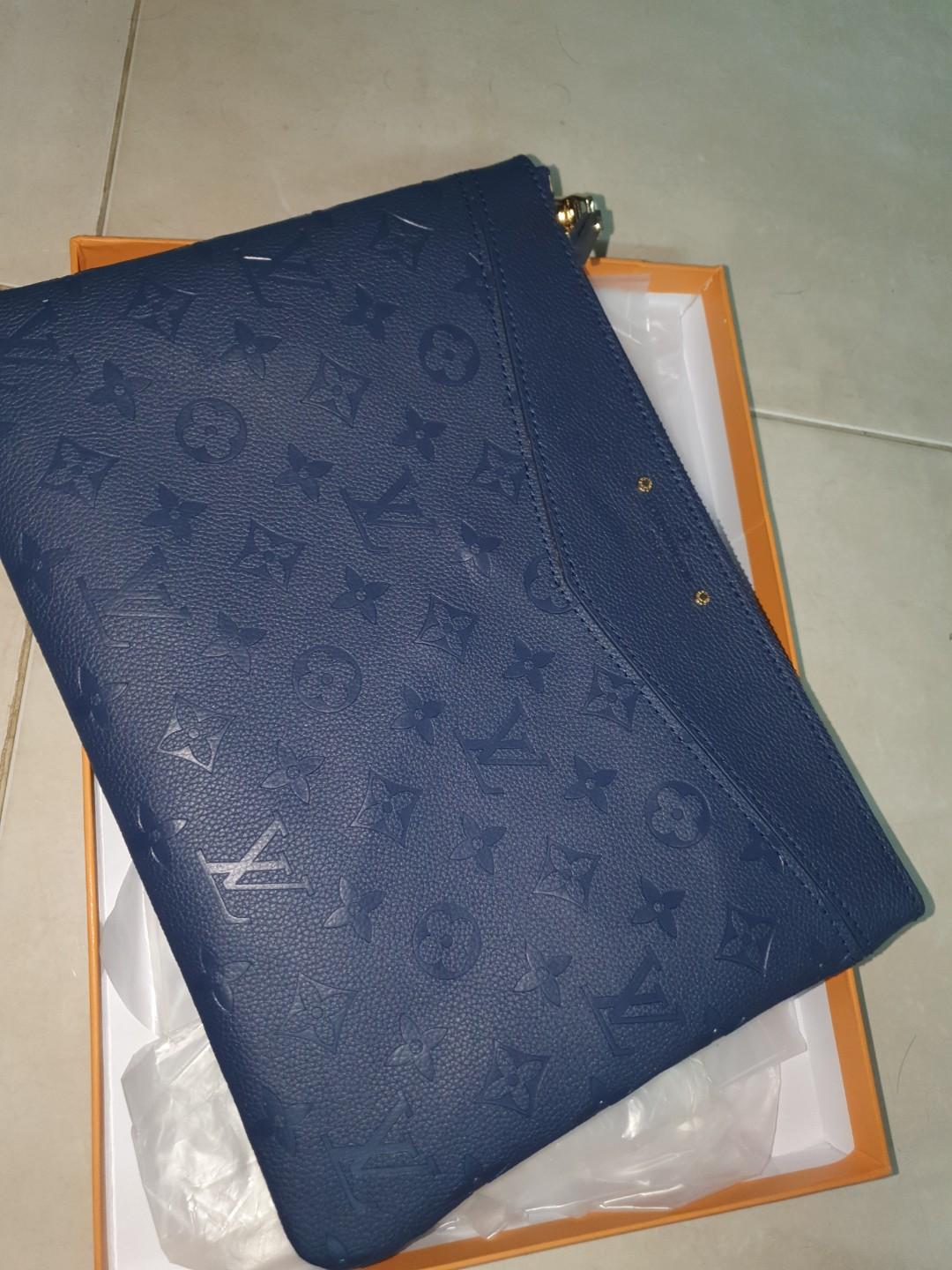 Louis vuitton clutch hotsell man