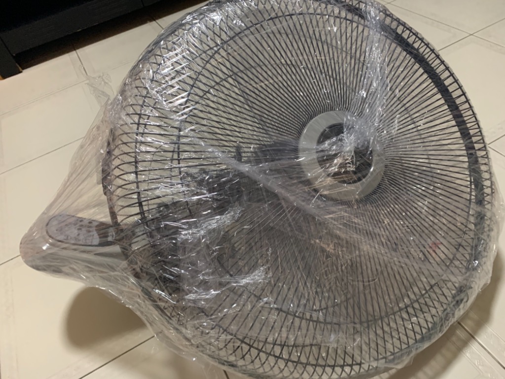 Mistral Wall Mount Fan w Remote, Furniture & Home Living, Lighting