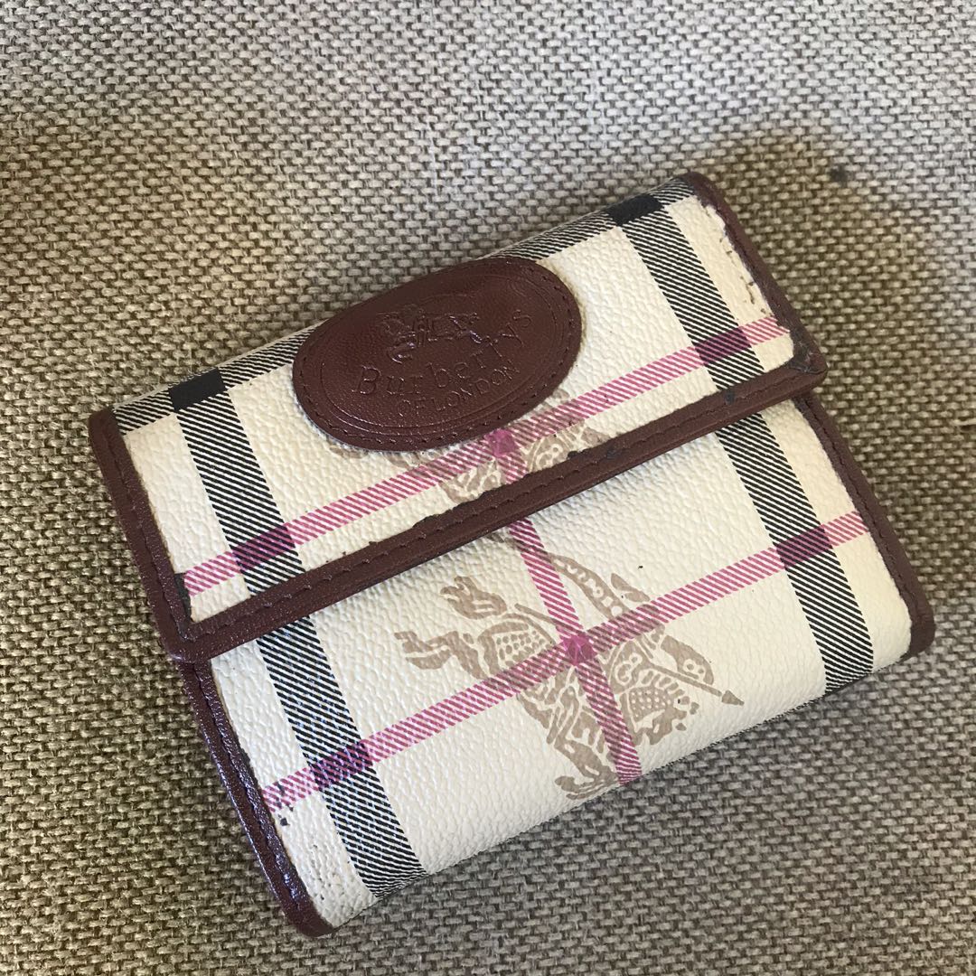 Preloved Vintage Burberrys london trifold wallet Luxury Bags Wallets on Carousell