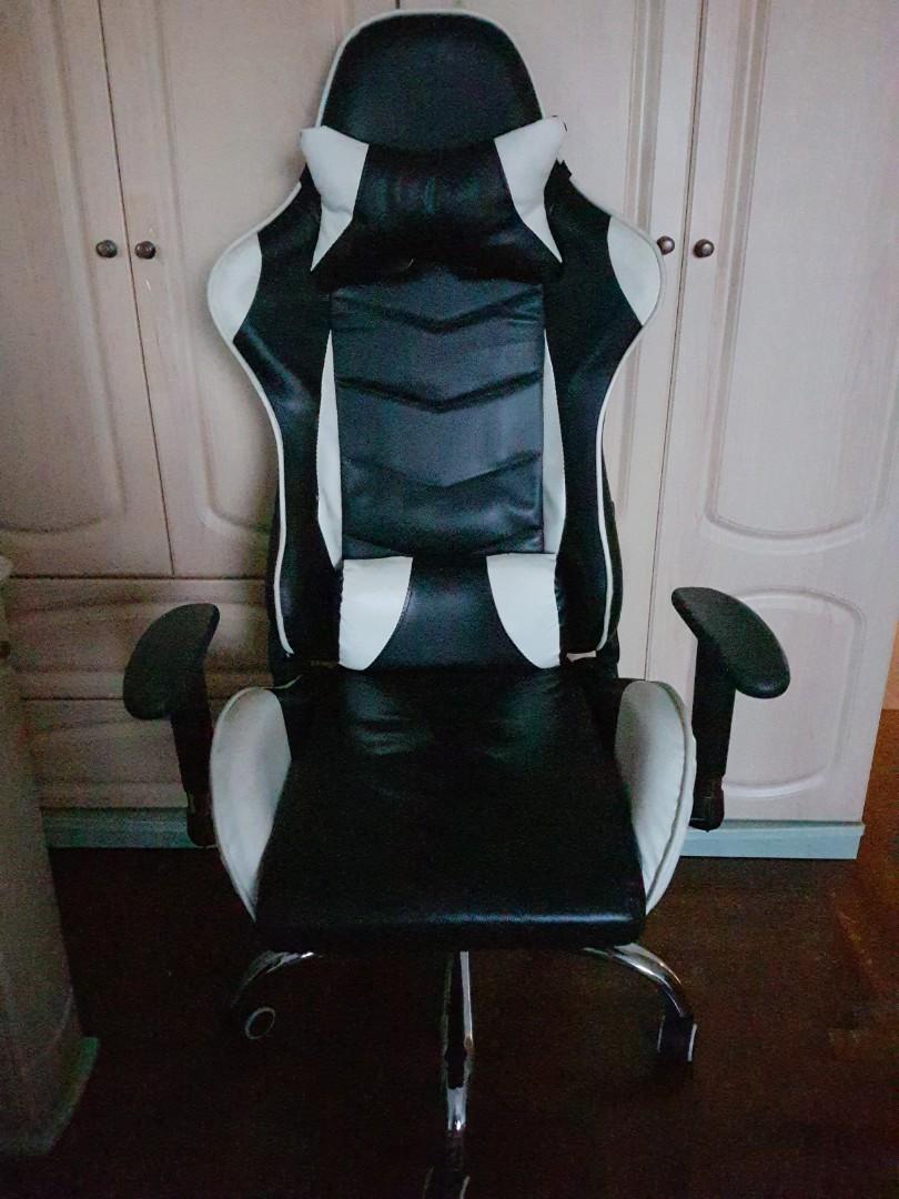 UMD Gaming Chair