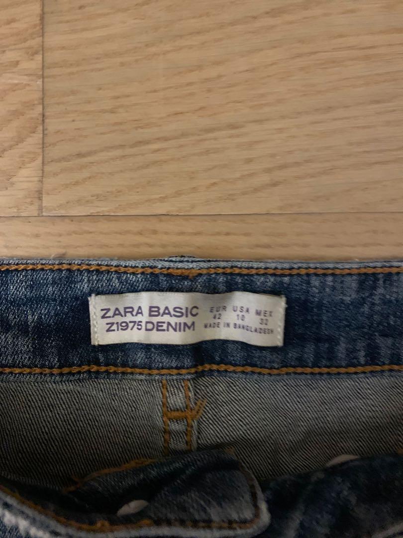 ZARA Basic Denim （分類：外套及戶外衣服）位於 Hong Kong。 由 beibei000 提交（商品編號 270338646，圖片 2）。簡介： ZARA Basic Z1975 Denim 只穿過3次 Size: USA 10。