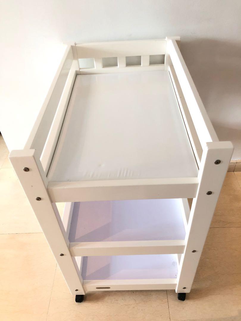 Gro years change table hot sale