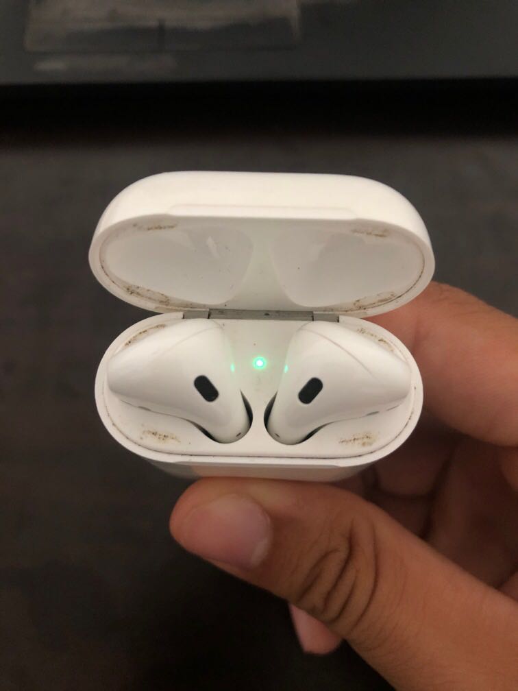 Authentic Apple airpods, Audio, Earphones on Carousell
