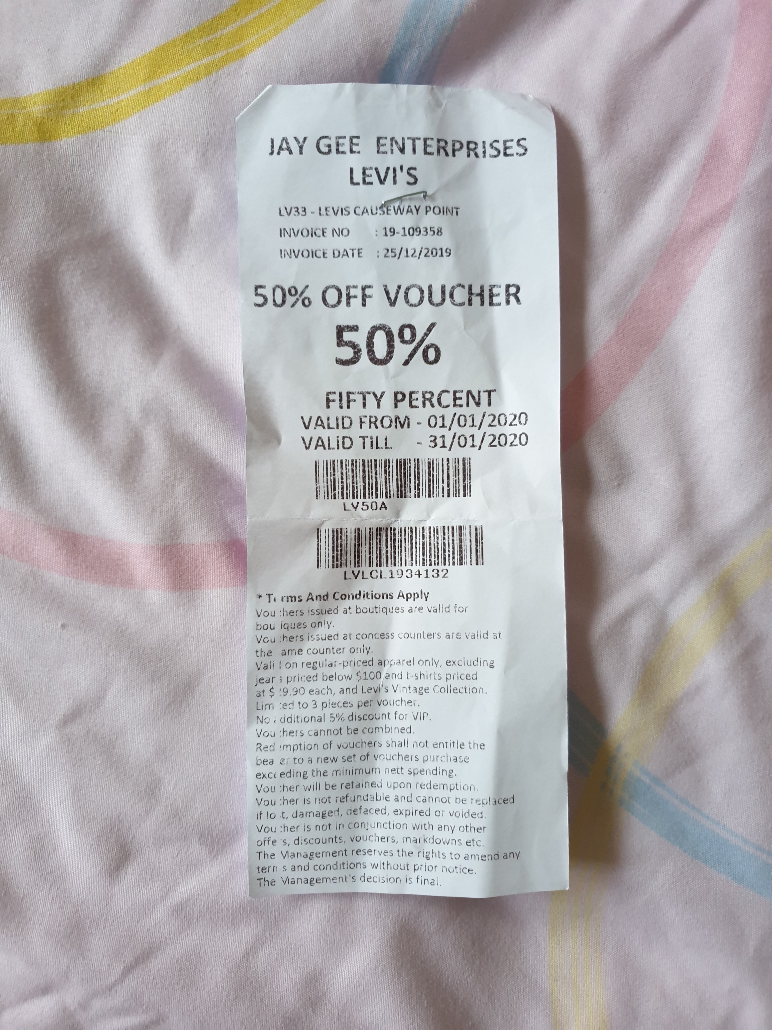 levis 50 percent off