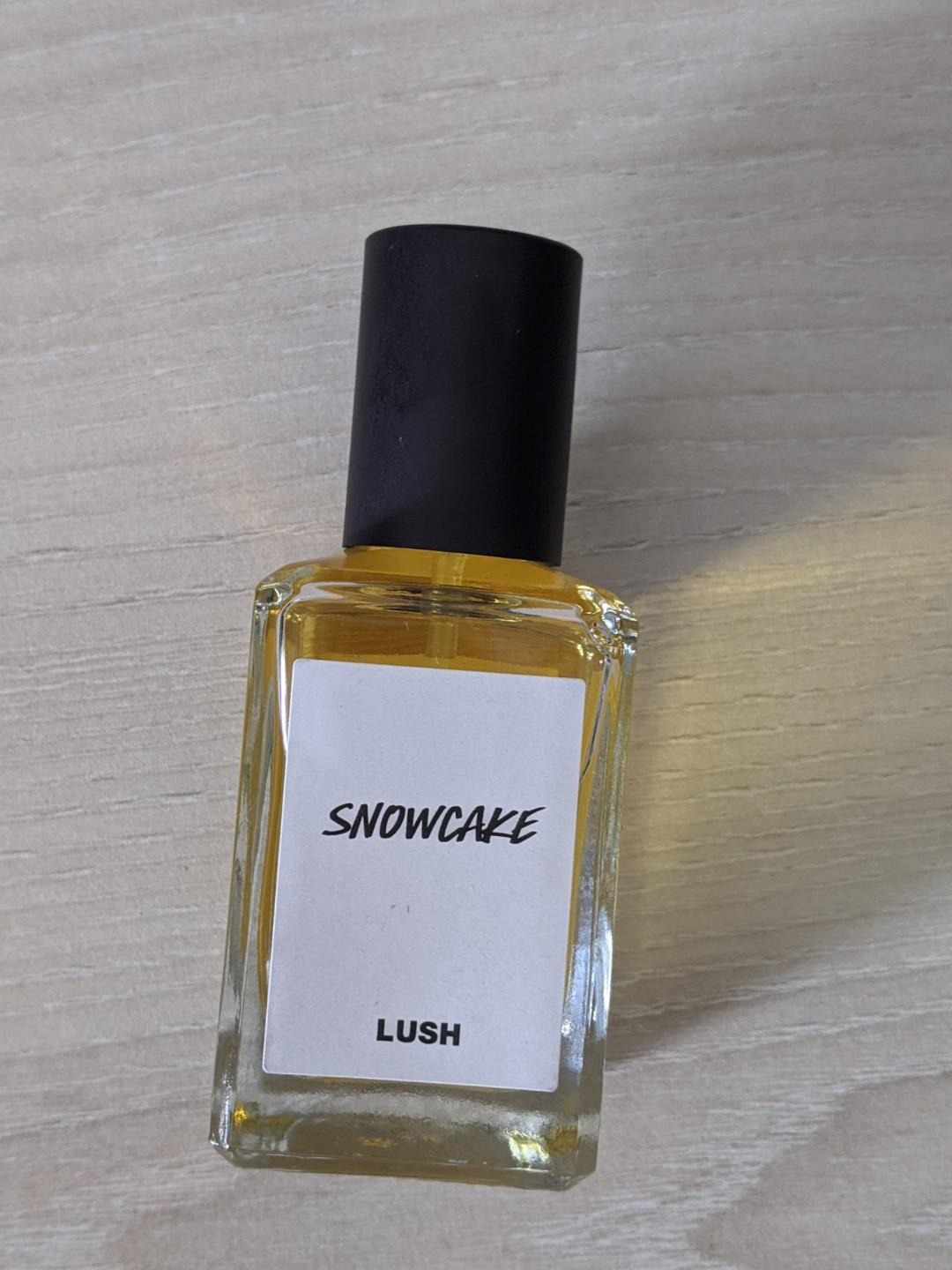 Lush snowcake perfume on sale