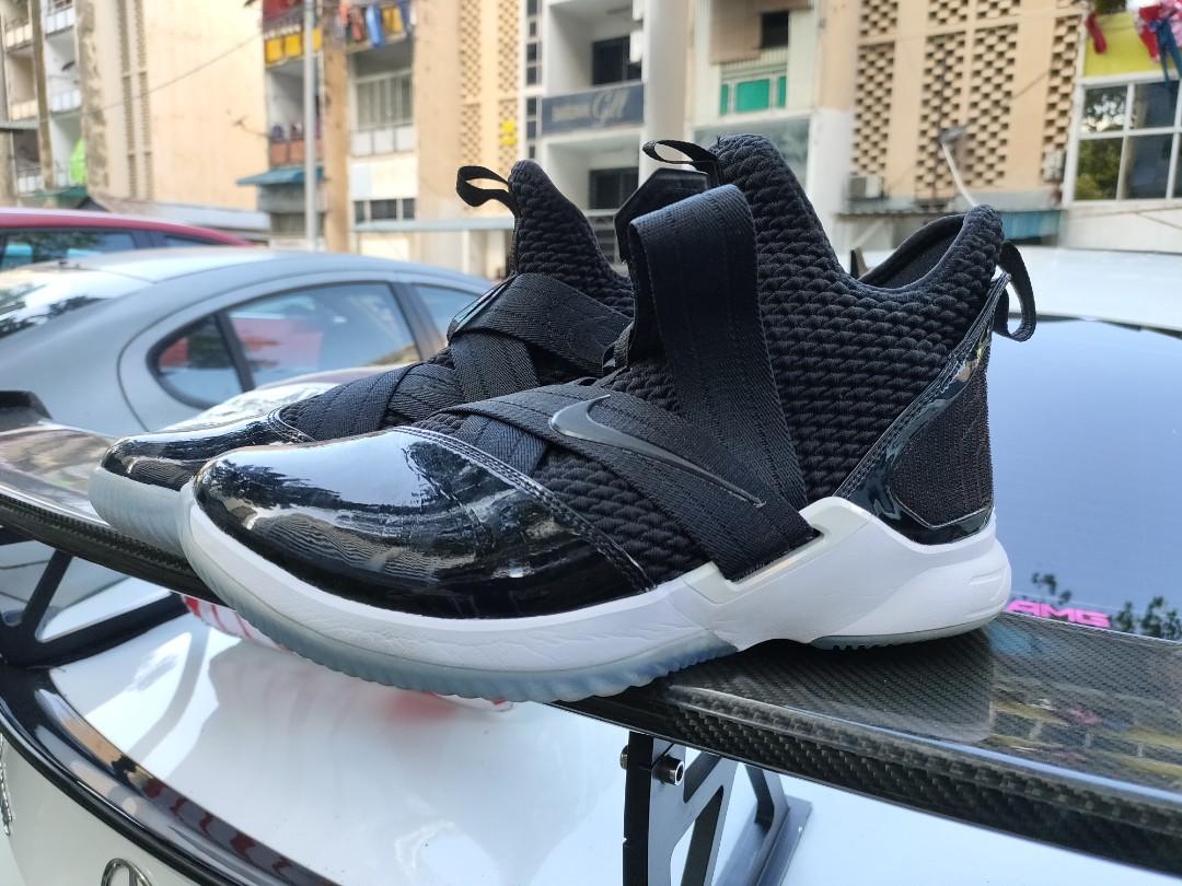 Lebron soldier clearance 12 tuxedo