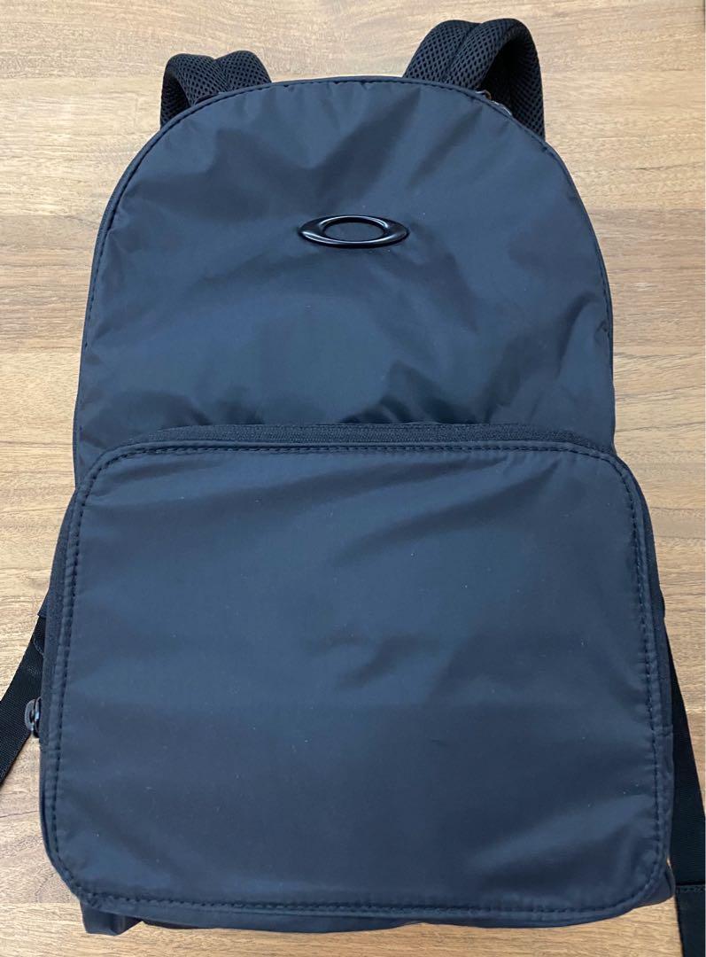 Oakley foldable backpack discount