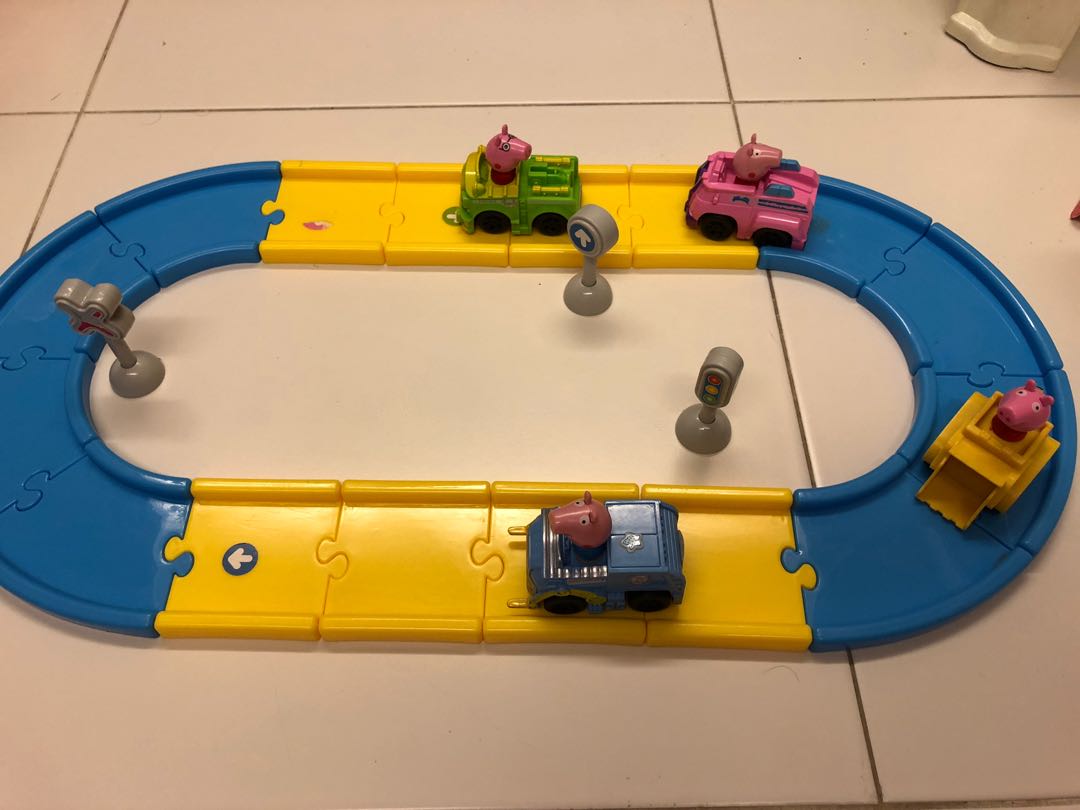 Peppa Pig Car Parking game, Hobbies & Toys, Toys & Games on Carousell