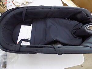 Stokke xplory sale bassinet