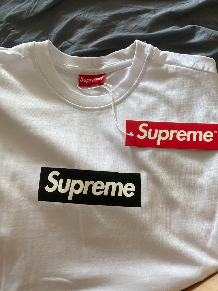 Supreme original shop fake tee