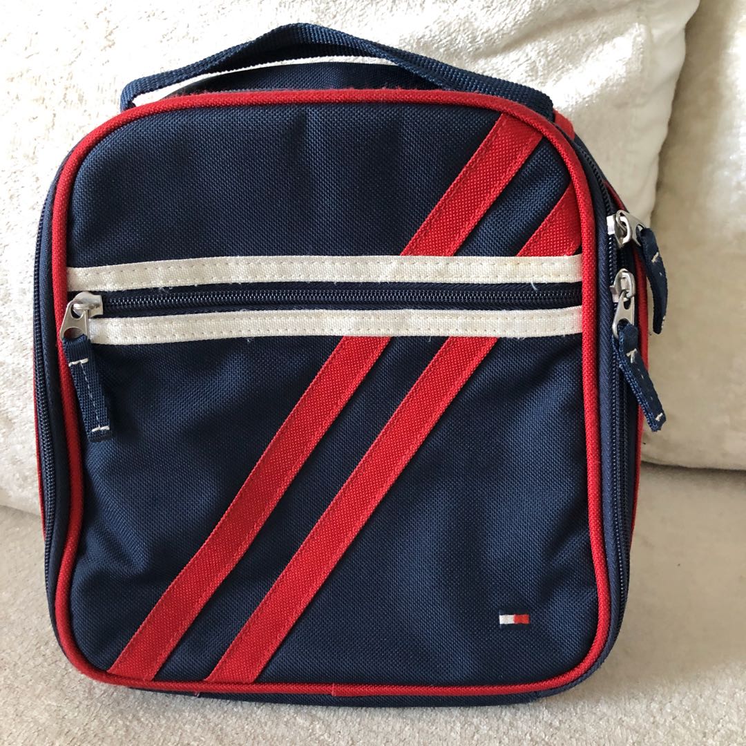 tommy hilfiger lunch bag