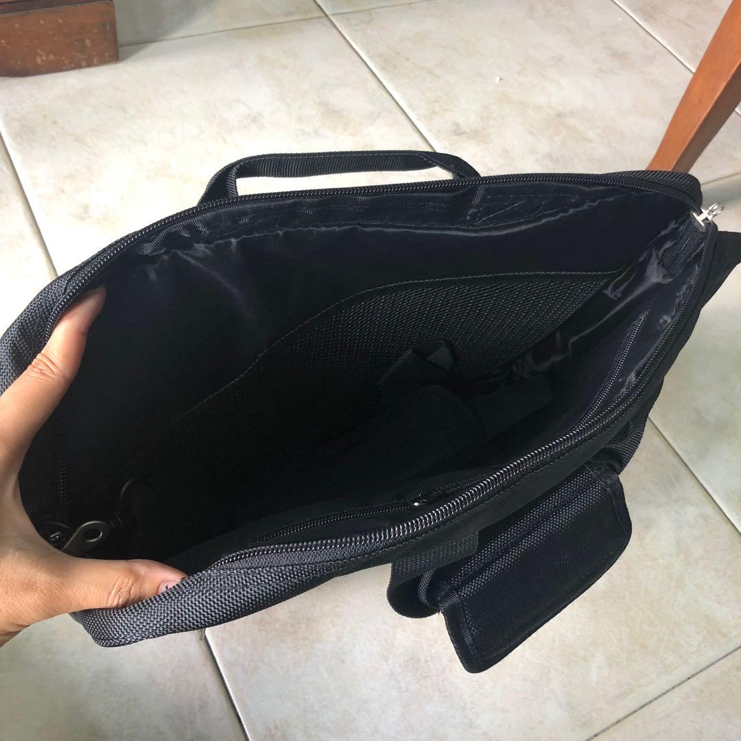 Van Heusen Laptop Bag, Men's Fashion, Bags, Briefcases on Carousell