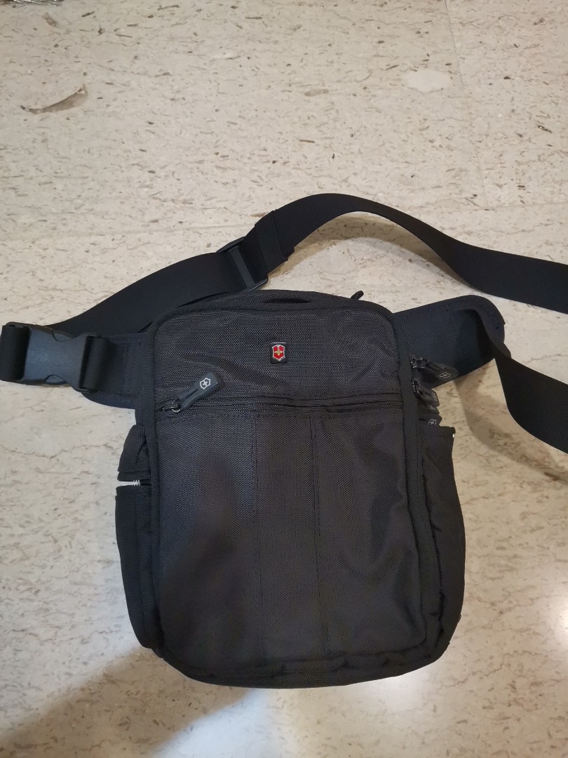 Victorinox shoulder bag /hip bag, Computers & Tech, Parts & Accessories