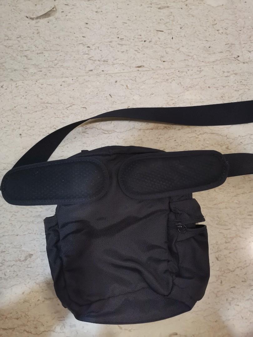 Victorinox shoulder bag /hip bag, Computers & Tech, Parts & Accessories