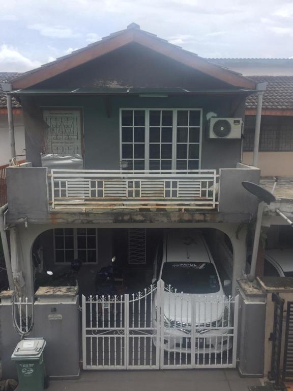 2 storey Taman Koperasi Polis fasa 2, Batu Caves FULLY RENOVATED VINYL ...