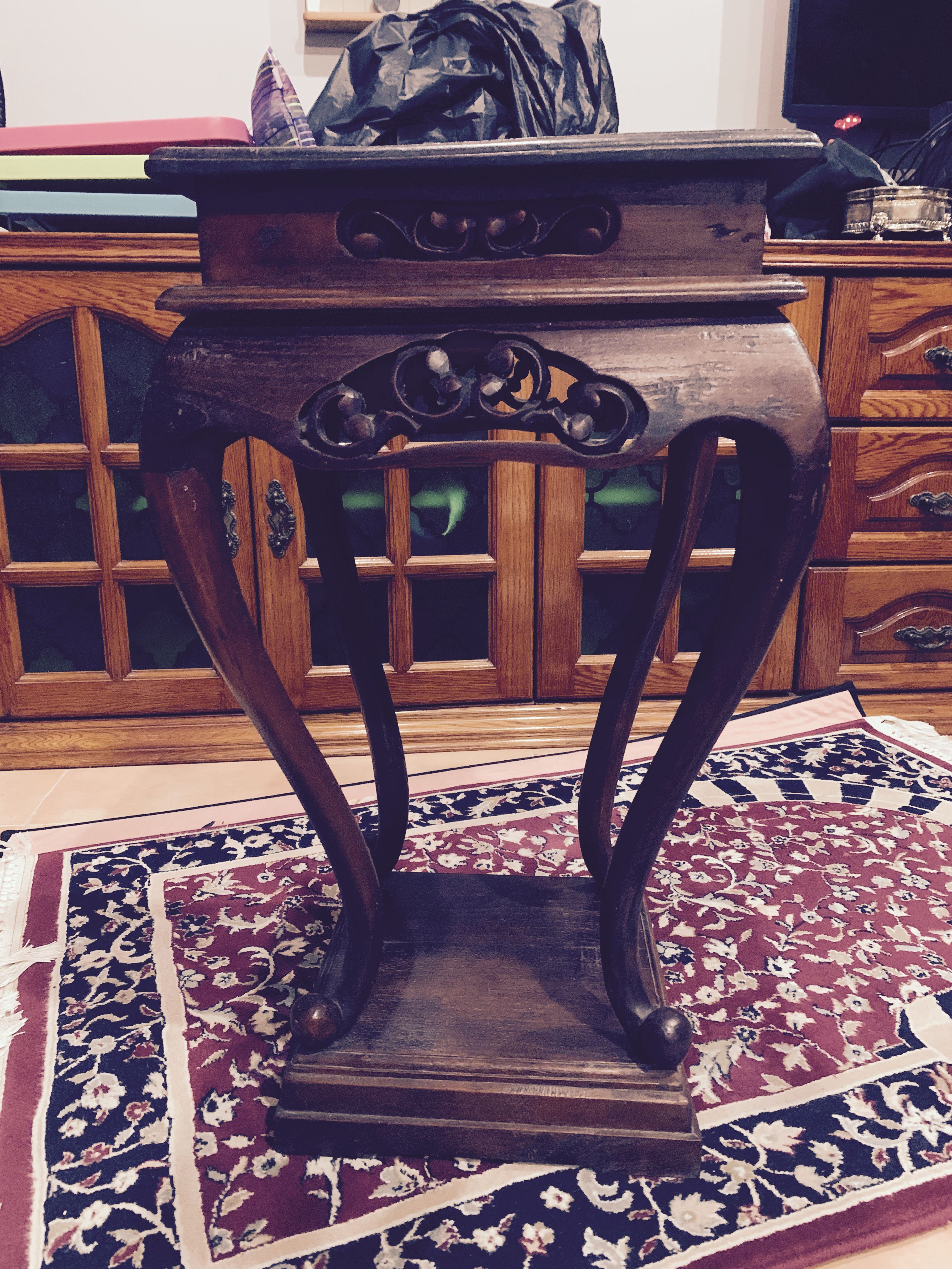 Antique Vase Stand, Furniture & Home Living, Home Decor, Vases