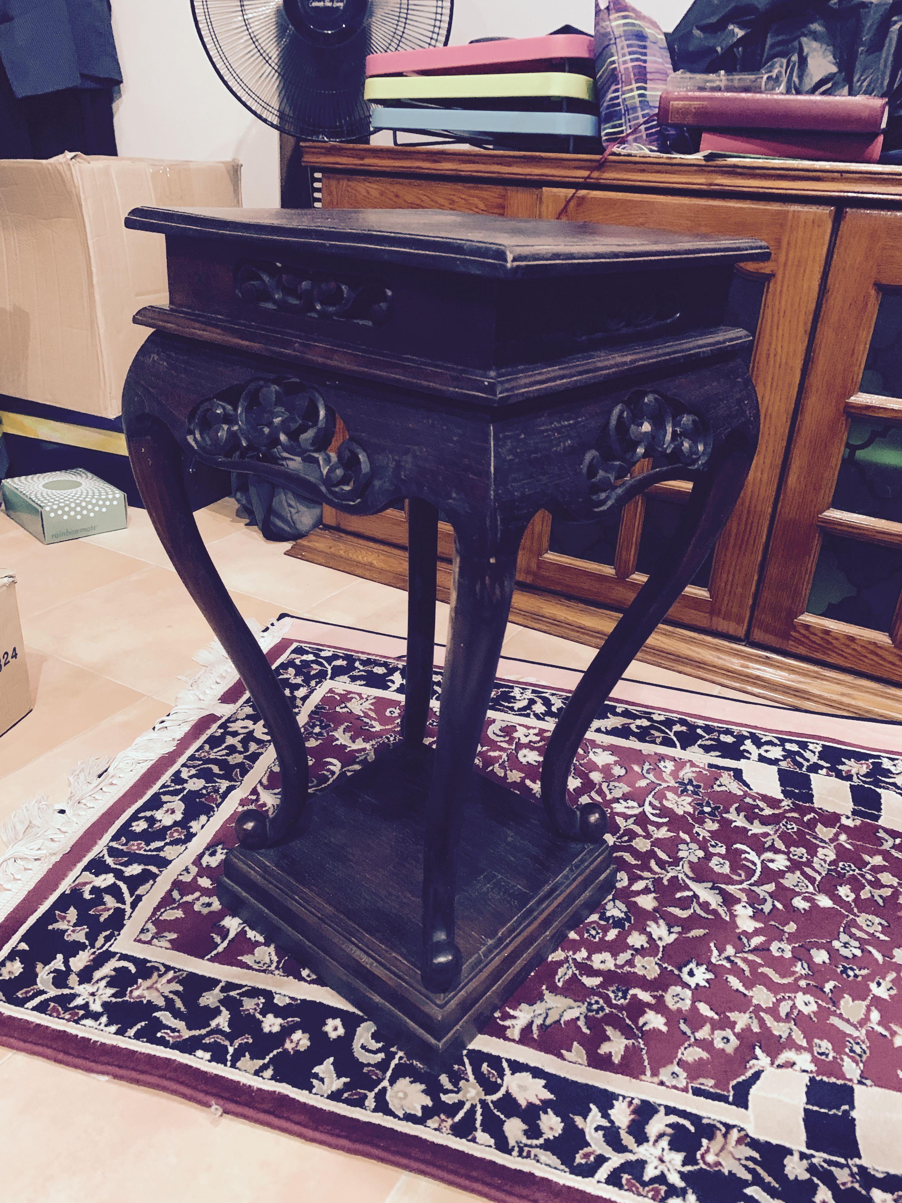 Antique Vase Stand, Furniture & Home Living, Home Decor, Vases