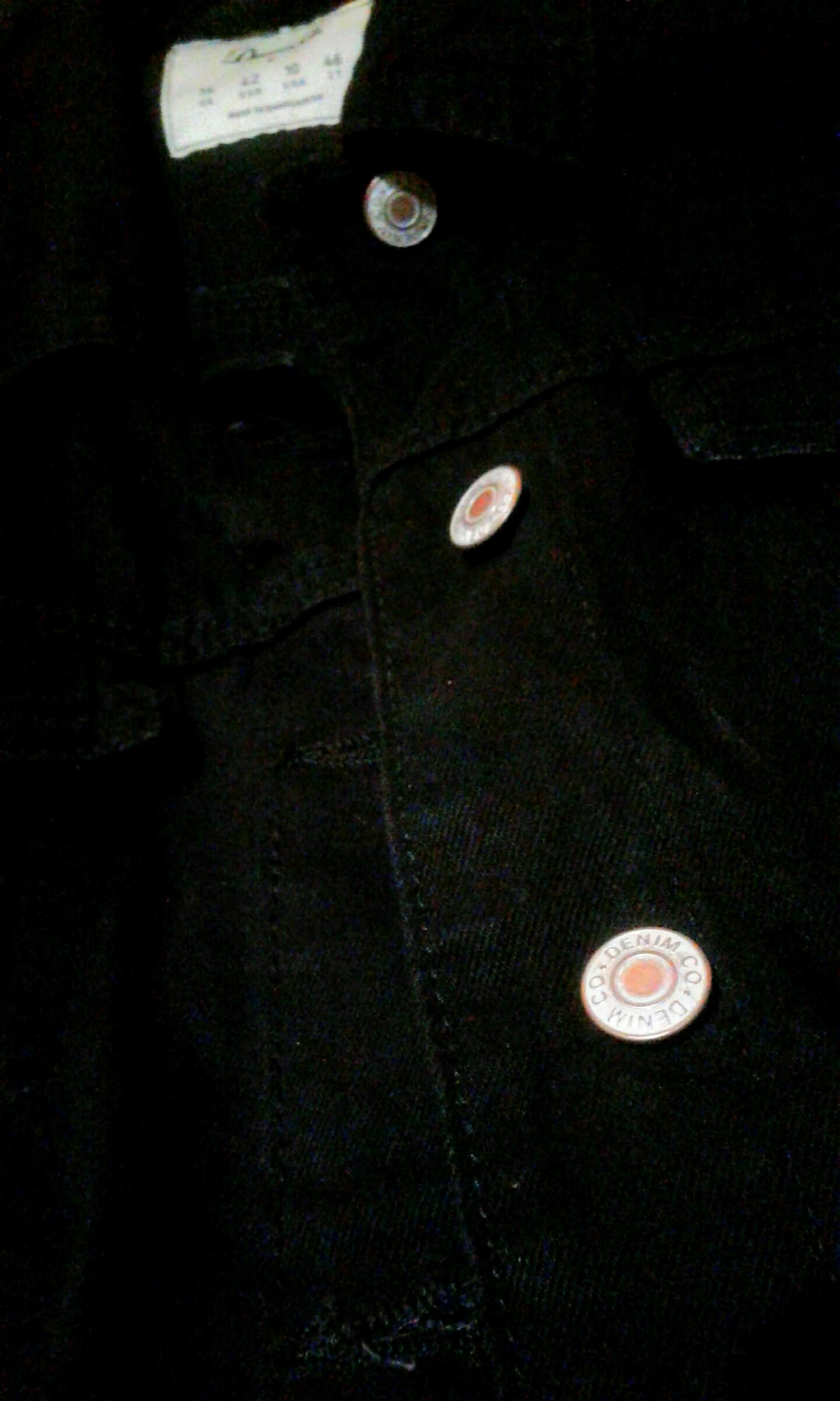 black denim (Category: Coats, Jackets and Outerwear) located in Manila. Submitted by oshangdeep (Listing ID 270577792, Image 3). Description: The color may vary different because of the lighting. overall it is Pure black. Last price since its brand new. 1 week pa lang..