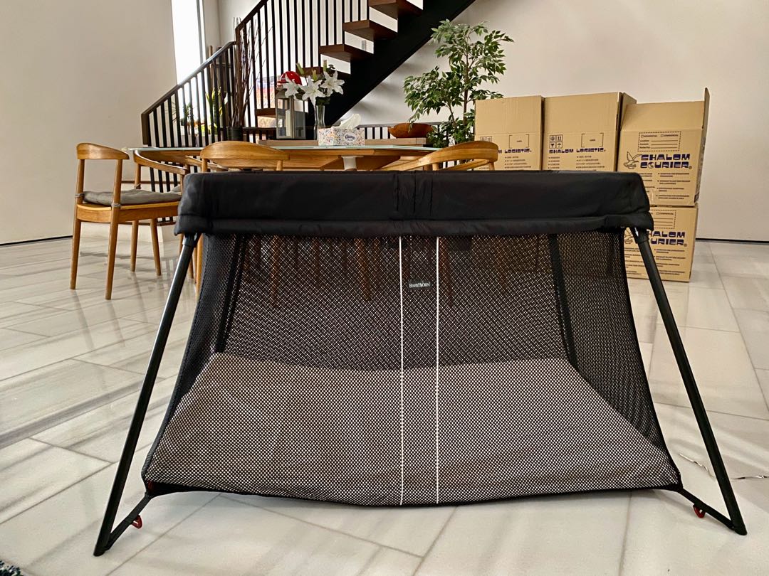 Baby Bjorn Travel Crib Easy Go, Babies & Kids, Baby Nursery & Kids