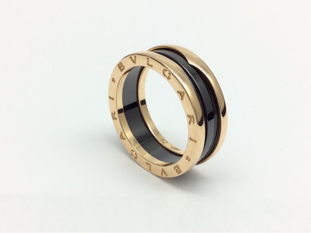 Bvlgari B.Zero1 Ceramic Ring, Size 62 