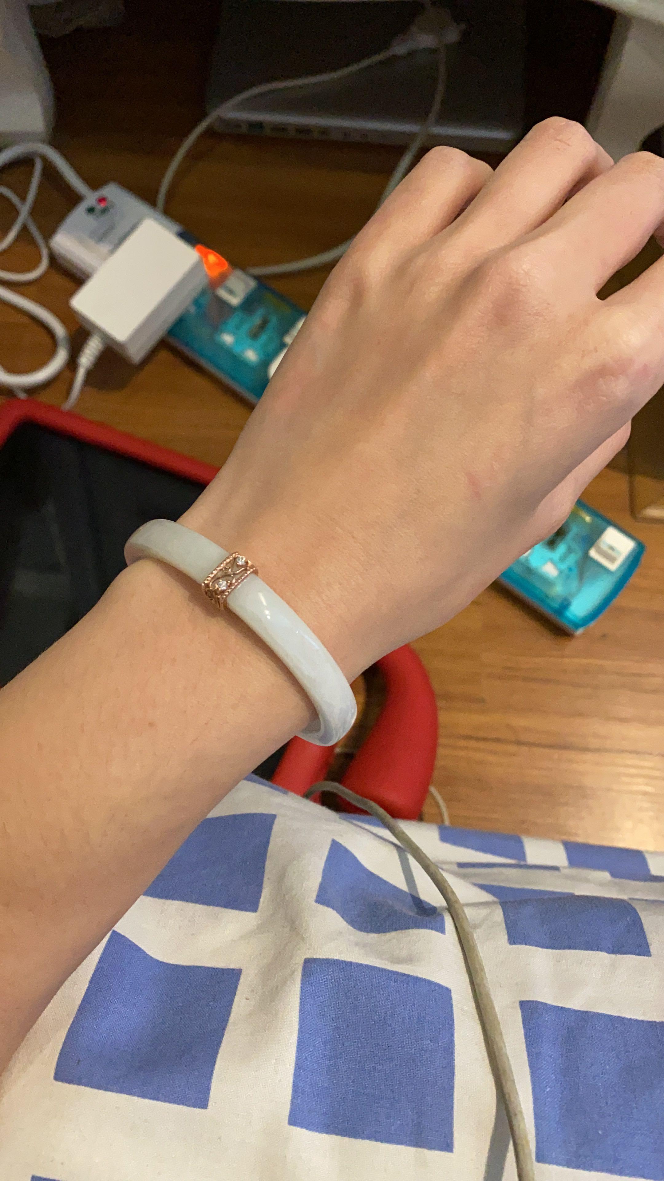 Choo Yilin chooyilin choo yi lin inspired jade bangle customized size and color