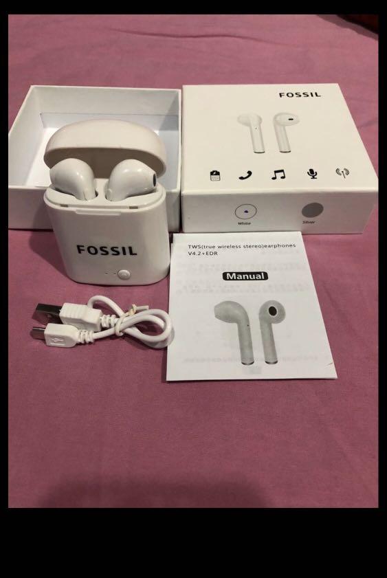 Fossil Bluetooth earphone