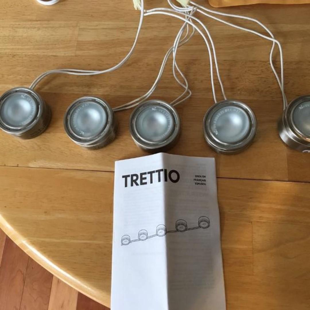IKEA TRETTIO Mount Light, 傢俬＆家居, 傢俬, 櫃子、組合櫃及置物架 Carousell