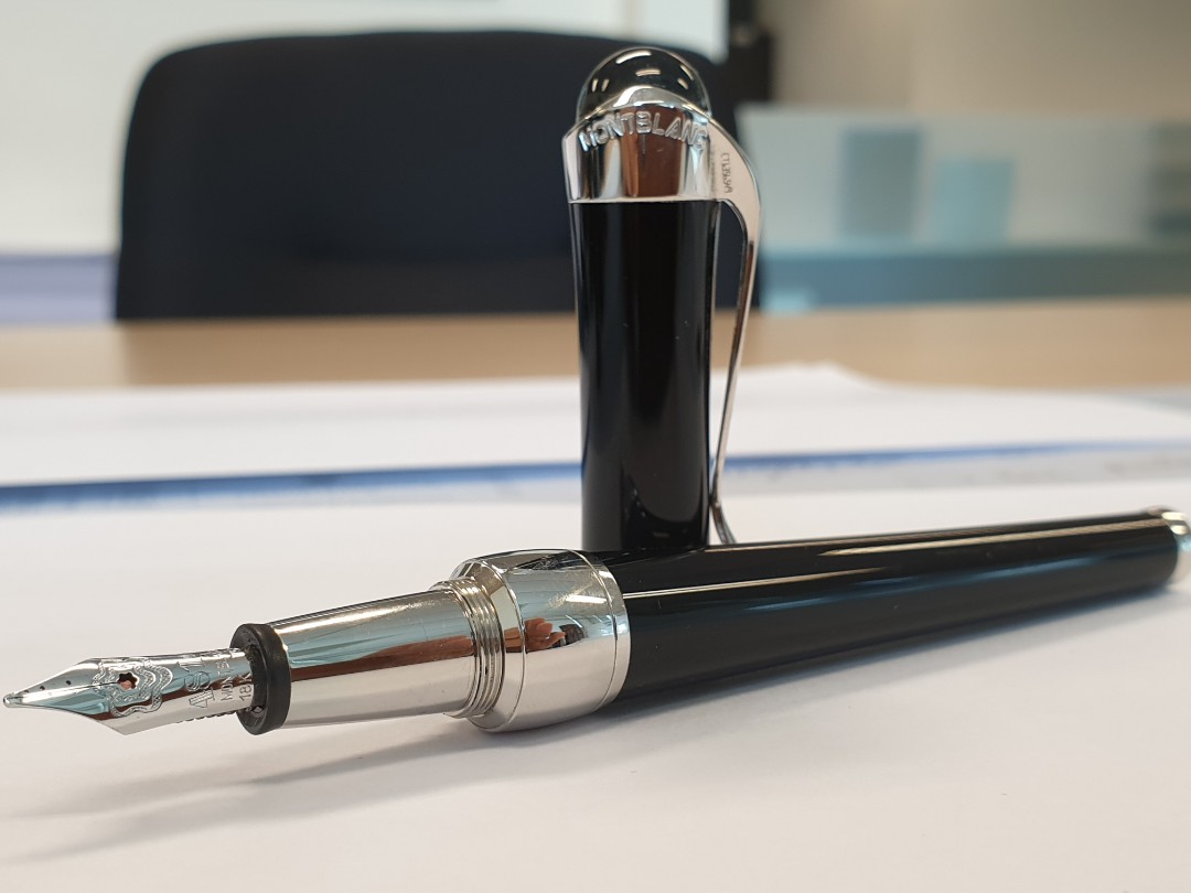 Montblanc etoile diamond ballpoint pen top